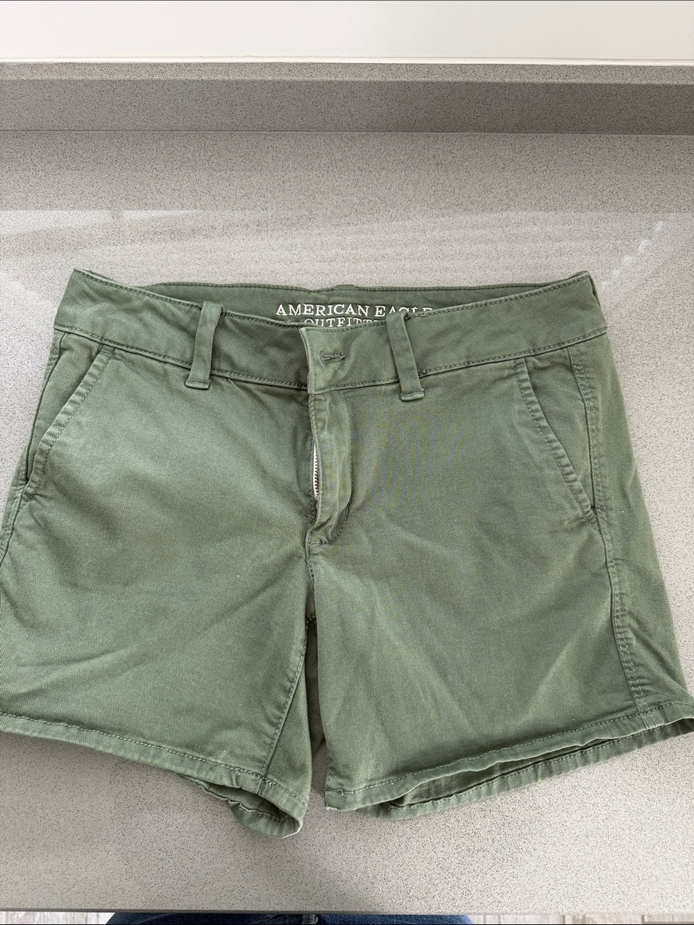 American Eagle Outfitters Olive Green Women's Chino Shorts Midi length size 4